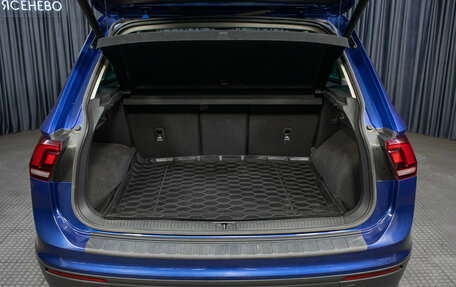 Volkswagen Tiguan II, 2019 год, 2 298 000 рублей, 10 фотография