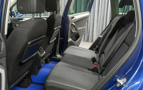 Volkswagen Tiguan II, 2019 год, 2 298 000 рублей, 13 фотография