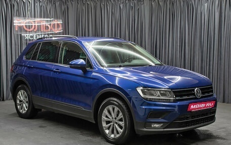 Volkswagen Tiguan II, 2019 год, 2 298 000 рублей, 3 фотография