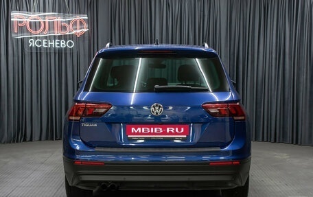 Volkswagen Tiguan II, 2019 год, 2 298 000 рублей, 6 фотография