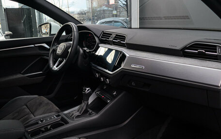 Audi Q3 Sportback, 2021 год, 4 400 000 рублей, 6 фотография