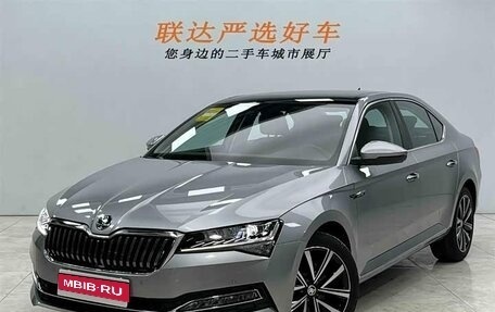 Skoda Superb III рестайлинг, 2025 год, 2 750 293 рублей, 1 фотография