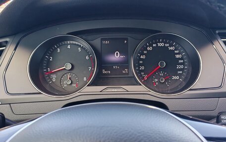 Volkswagen Passat B8 рестайлинг, 2017 год, 1 910 000 рублей, 11 фотография