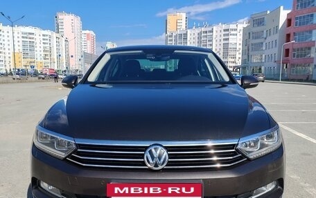 Volkswagen Passat B8 рестайлинг, 2017 год, 1 910 000 рублей, 8 фотография