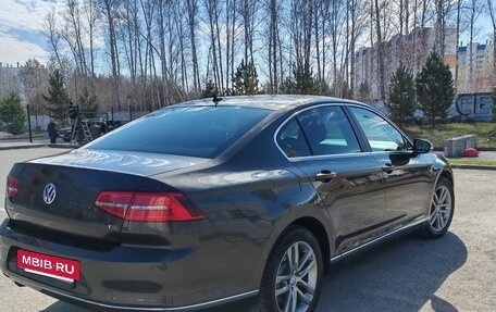 Volkswagen Passat B8 рестайлинг, 2017 год, 1 910 000 рублей, 5 фотография