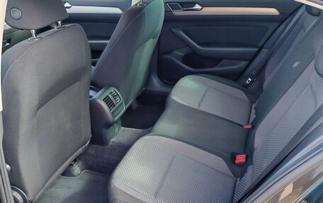 Volkswagen Passat B8 рестайлинг, 2017 год, 1 910 000 рублей, 18 фотография