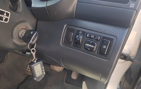 Toyota Avensis III рестайлинг, 2006 год, 850 000 рублей, 16 фотография