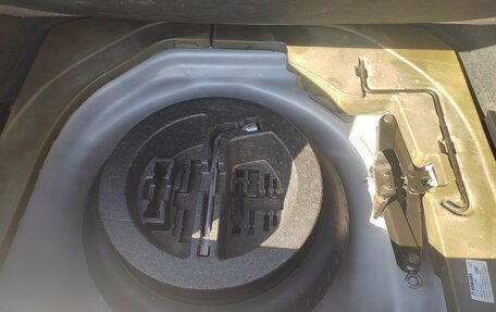 Toyota Avensis III рестайлинг, 2006 год, 850 000 рублей, 28 фотография