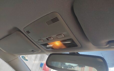 Toyota Avensis III рестайлинг, 2006 год, 850 000 рублей, 20 фотография