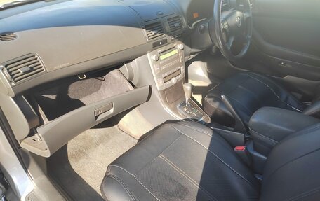 Toyota Avensis III рестайлинг, 2006 год, 850 000 рублей, 36 фотография