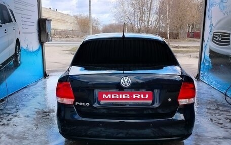 Volkswagen Polo VI (EU Market), 2013 год, 800 000 рублей, 2 фотография