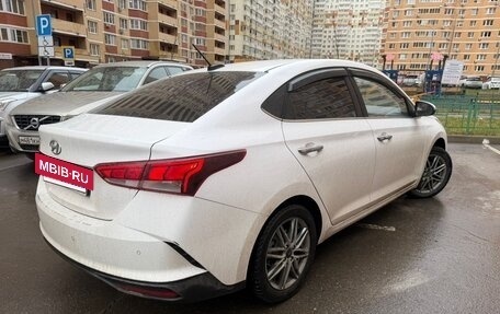 Hyundai Solaris II рестайлинг, 2021 год, 1 595 000 рублей, 7 фотография