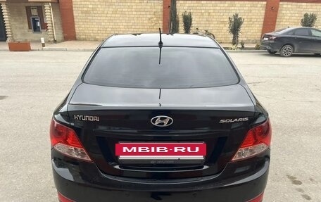 Hyundai Solaris II рестайлинг, 2013 год, 800 000 рублей, 2 фотография