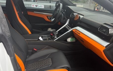 Lamborghini Urus I, 2024 год, 25 790 000 рублей, 7 фотография