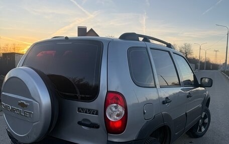 Chevrolet Niva I рестайлинг, 2014 год, 375 000 рублей, 3 фотография