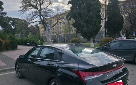 Hyundai Elantra, 2021 год, 1 800 000 рублей, 5 фотография