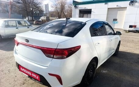 KIA Rio IV, 2018 год, 1 250 000 рублей, 5 фотография