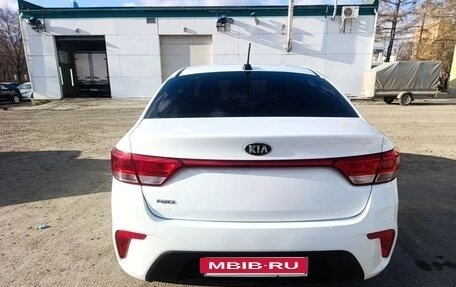 KIA Rio IV, 2018 год, 1 250 000 рублей, 3 фотография