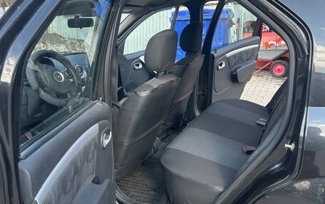 Renault Logan I, 2011 год, 680 000 рублей, 5 фотография