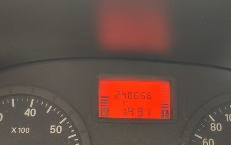 Renault Logan I, 2007 год, 182 000 рублей, 13 фотография