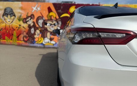 Toyota Camry, 2021 год, 3 150 000 рублей, 10 фотография