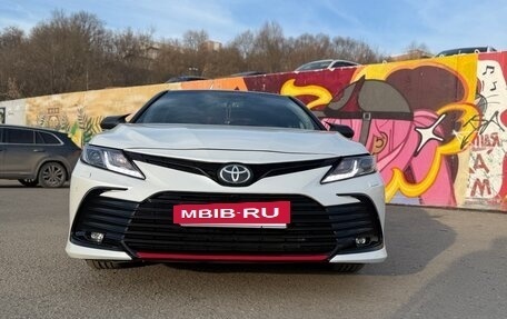 Toyota Camry, 2021 год, 3 150 000 рублей, 4 фотография