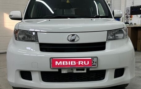 Toyota bB II рестайлинг, 2010 год, 650 000 рублей, 2 фотография