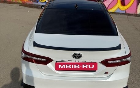 Toyota Camry, 2021 год, 3 150 000 рублей, 9 фотография