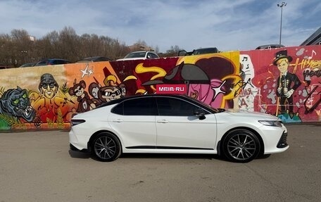 Toyota Camry, 2021 год, 3 150 000 рублей, 6 фотография