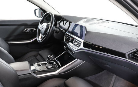 BMW 3 серия, 2020 год, 3 090 000 рублей, 18 фотография