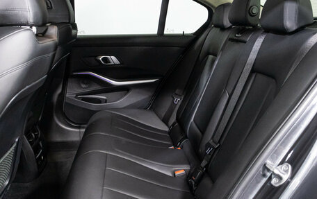 BMW 3 серия, 2020 год, 3 090 000 рублей, 19 фотография