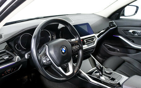 BMW 3 серия, 2020 год, 3 090 000 рублей, 21 фотография