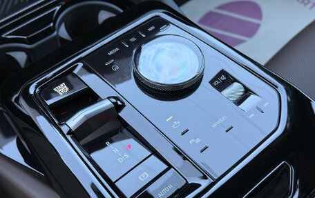 BMW 5 серия, 2024 год, 6 800 000 рублей, 16 фотография