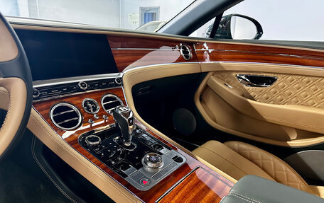 Bentley Continental GT III, 2019 год, 19 500 000 рублей, 7 фотография