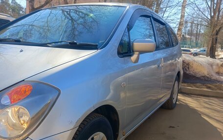 Honda Stream I рестайлинг, 2004 год, 460 000 рублей, 3 фотография