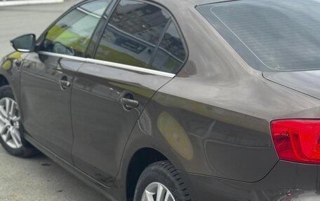 Volkswagen Jetta VI, 2012 год, 895 000 рублей, 3 фотография