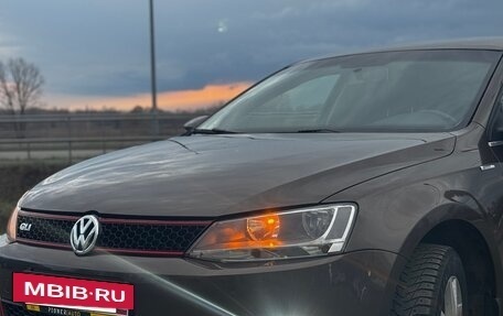 Volkswagen Jetta VI, 2012 год, 895 000 рублей, 2 фотография