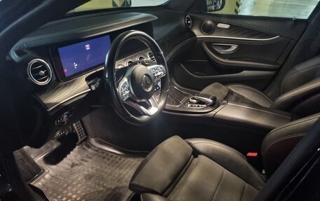 Mercedes-Benz E-Класс, 2019 год, 3 700 000 рублей, 6 фотография