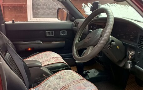 Toyota Hilux Surf III рестайлинг, 1990 год, 730 000 рублей, 2 фотография