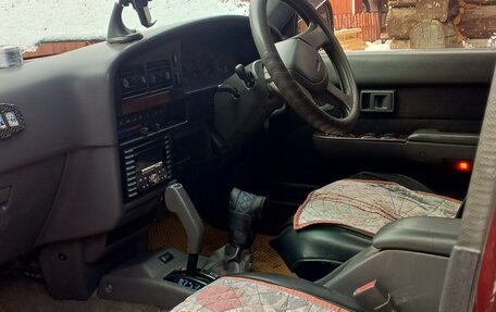 Toyota Hilux Surf III рестайлинг, 1990 год, 730 000 рублей, 5 фотография