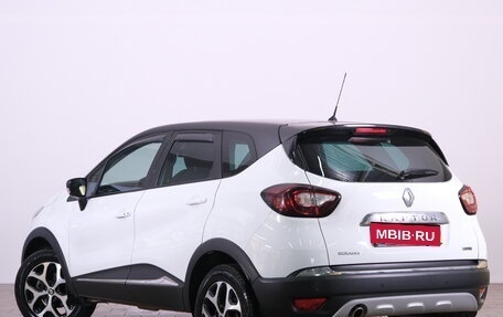 Renault Kaptur I рестайлинг, 2017 год, 1 689 000 рублей, 5 фотография