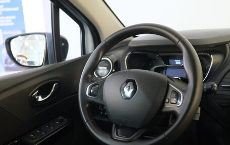 Renault Kaptur I рестайлинг, 2017 год, 1 689 000 рублей, 13 фотография