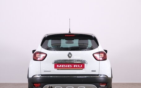 Renault Kaptur I рестайлинг, 2017 год, 1 689 000 рублей, 6 фотография