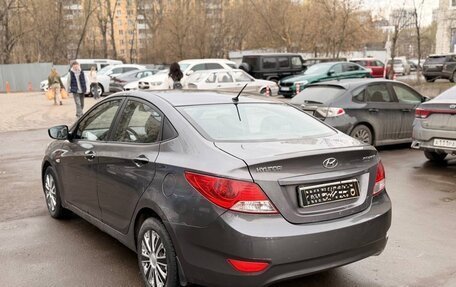 Hyundai Solaris II рестайлинг, 2011 год, 395 000 рублей, 4 фотография