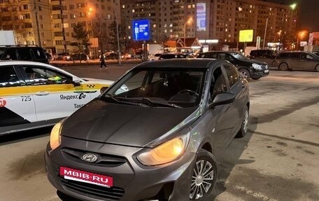 Hyundai Solaris II рестайлинг, 2011 год, 395 000 рублей, 7 фотография