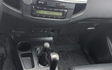 Toyota Hilux VII, 2014 год, 2 350 000 рублей, 9 фотография