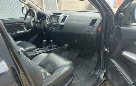 Toyota Hilux VII, 2014 год, 2 350 000 рублей, 11 фотография