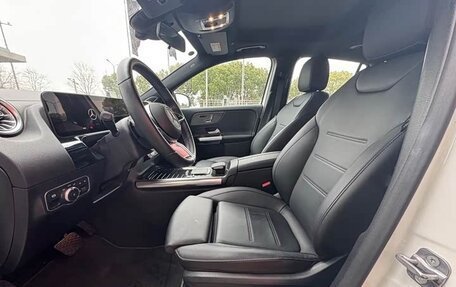 Mercedes-Benz GLA, 2024 год, 4 400 000 рублей, 13 фотография