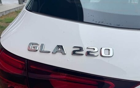 Mercedes-Benz GLA, 2024 год, 4 400 000 рублей, 9 фотография