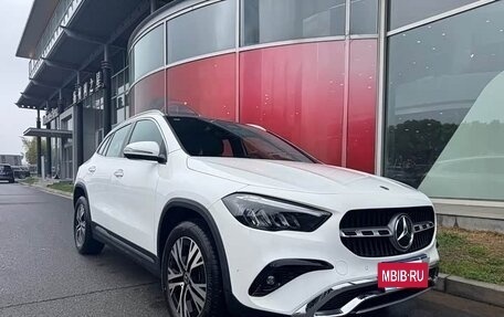 Mercedes-Benz GLA, 2024 год, 4 400 000 рублей, 3 фотография